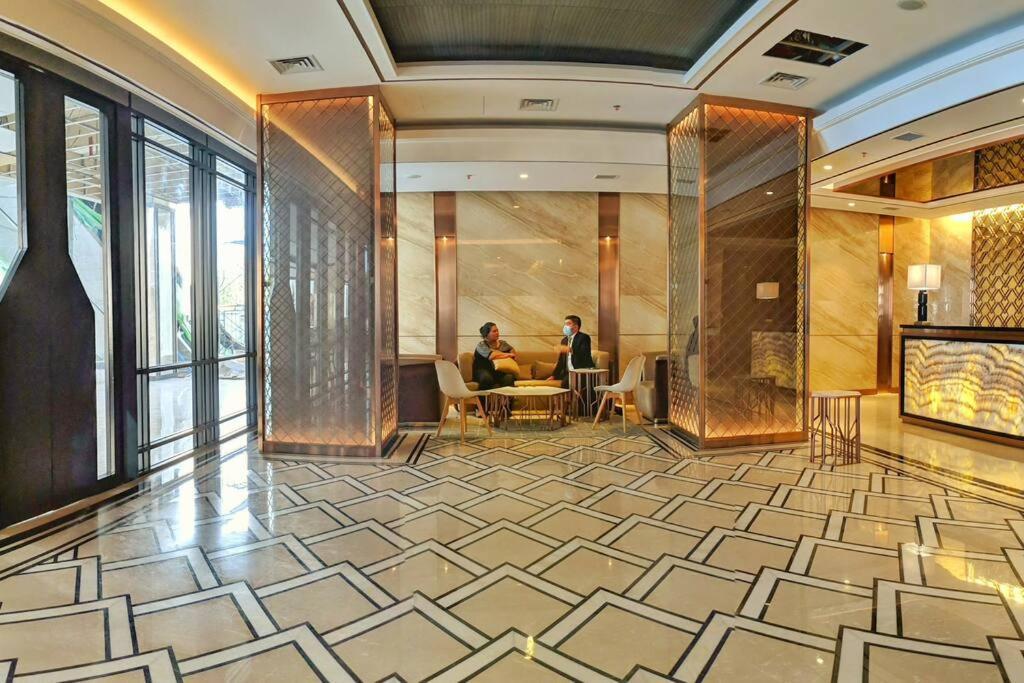 Apartemen Lovina 3802 Pollux Meisterstadt