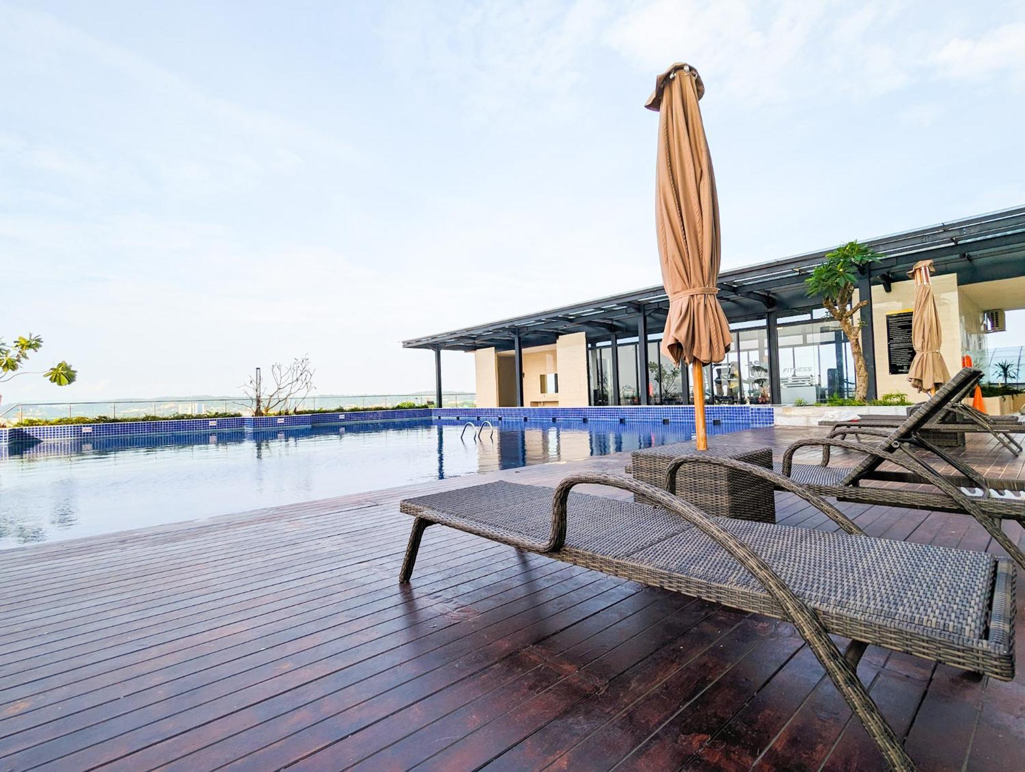 Lovina 3802 Pollux Meisterstadt Apartemen *